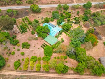 Farm & Agricultural Land