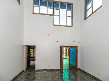8 Bedroom House