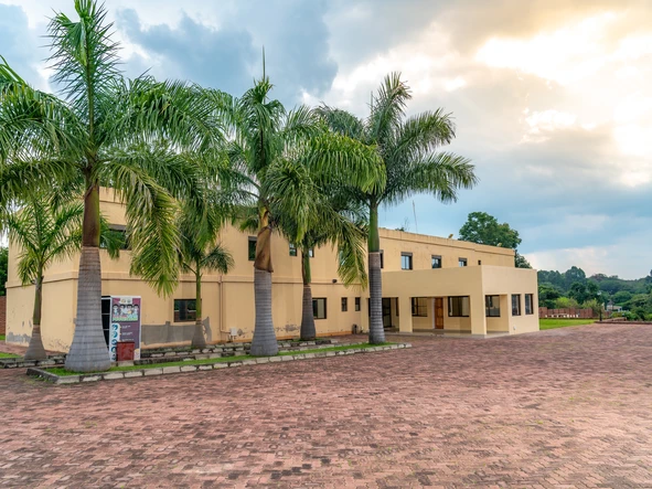 9 Bedroom House