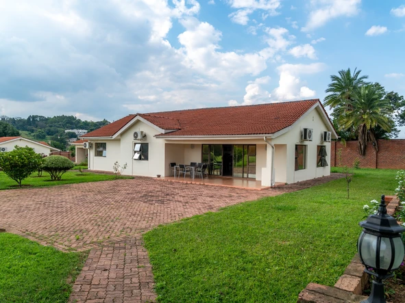 9 Bedroom House