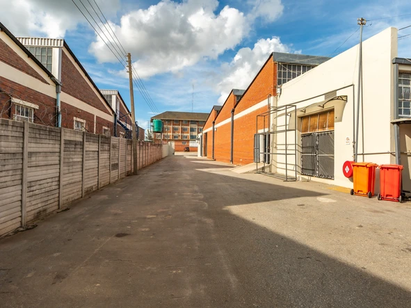 Warehouse & Factory