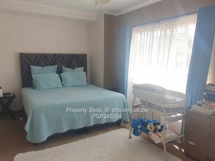 Duplex Flat in Northern Suburb   (Sole Mandate)