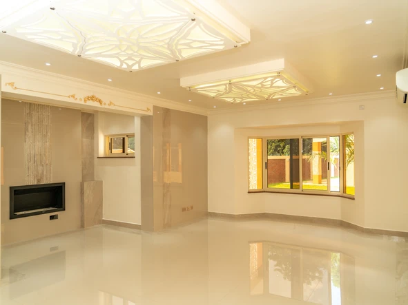 9 Bedroom House