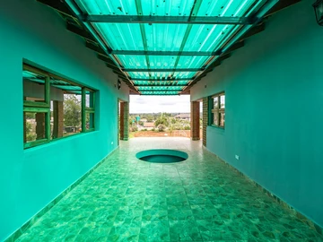 8 Bedroom House